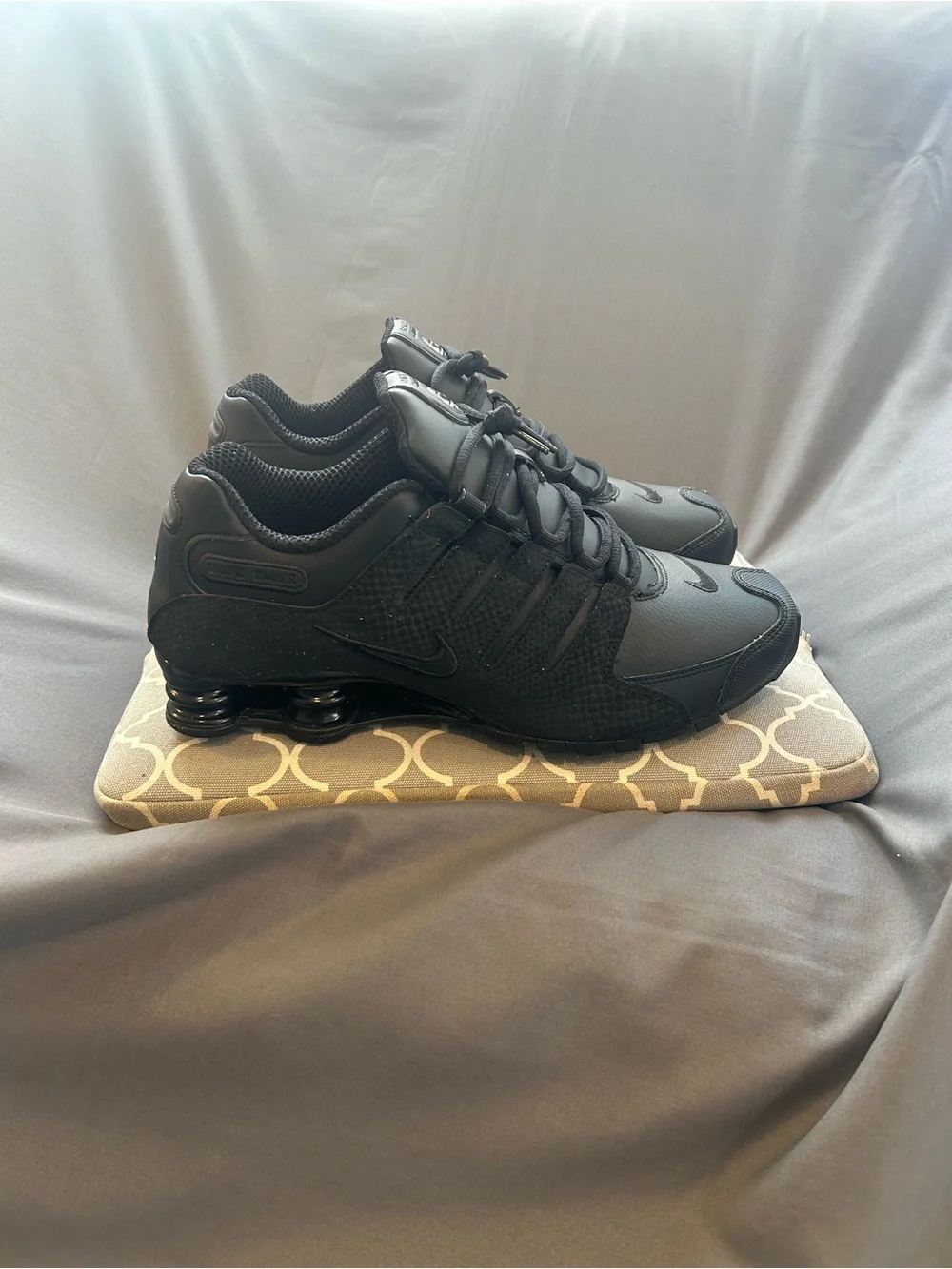 Nike Shox NZ “Triple Black” (GREAT CONDITION) - Picture 9 of 12